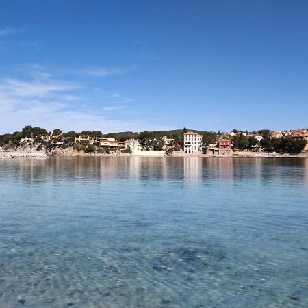 Joli Studio Les Pieds Dans L Eau Avec Place De Parking Gratuite バンドール エクステリア 写真